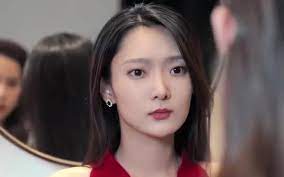 总裁夫人喜欢摆摊第3集